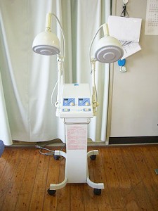 マイクロ波治療器2台